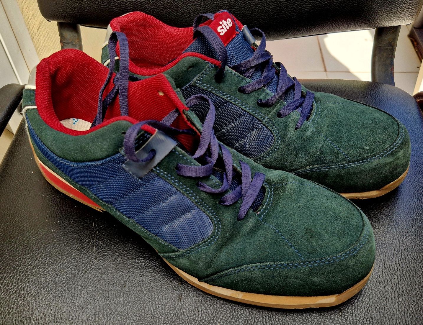 Botas de trabalho s/novas tipo tenis de segurança biqueira de aço n 45