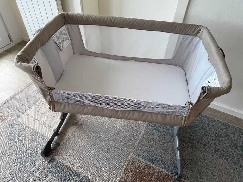 Piękne łóżeczko dostawne dostawka marki chicco next2me