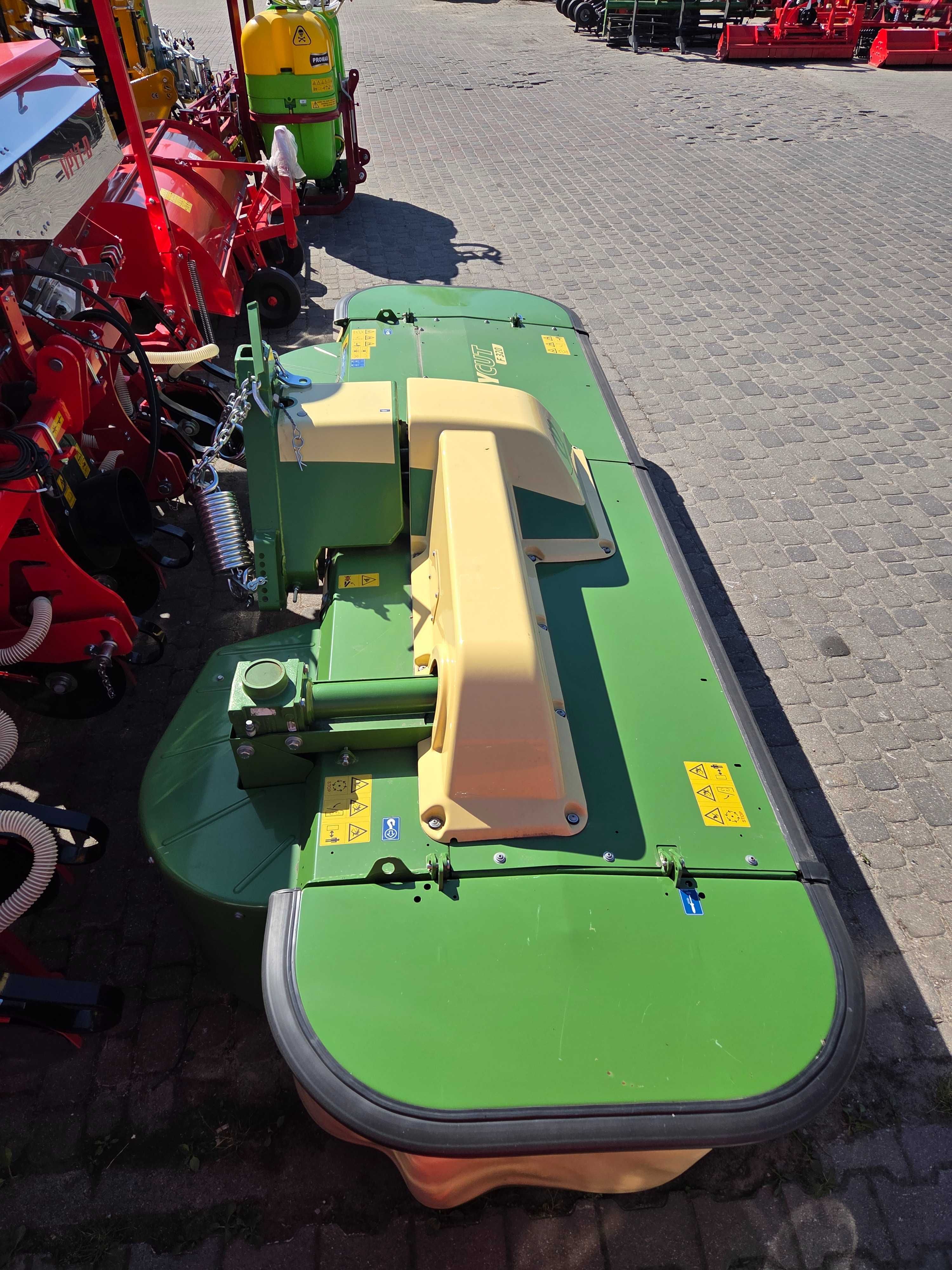 OD RĘKI!!! Kosiarka dyskowa na przedni TUZ Krone EasyCut F 320 M