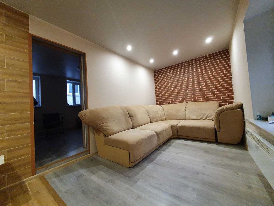 Продам 2к.  Центр, Воскресенская(Ленина)