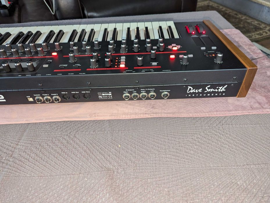 Dave Smith Prophet 12