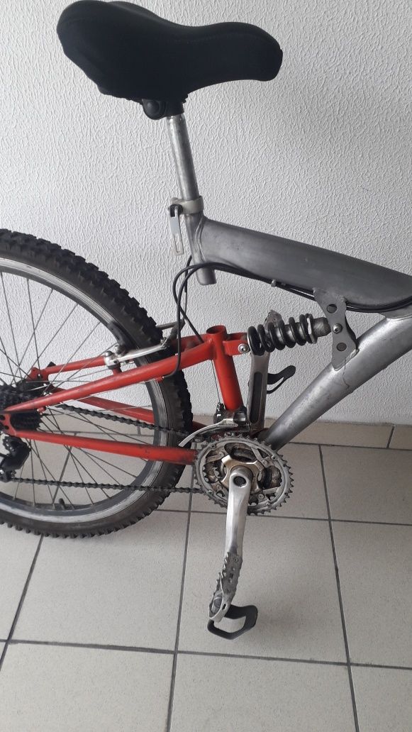 Bicicleta dupla suspensão aro 26