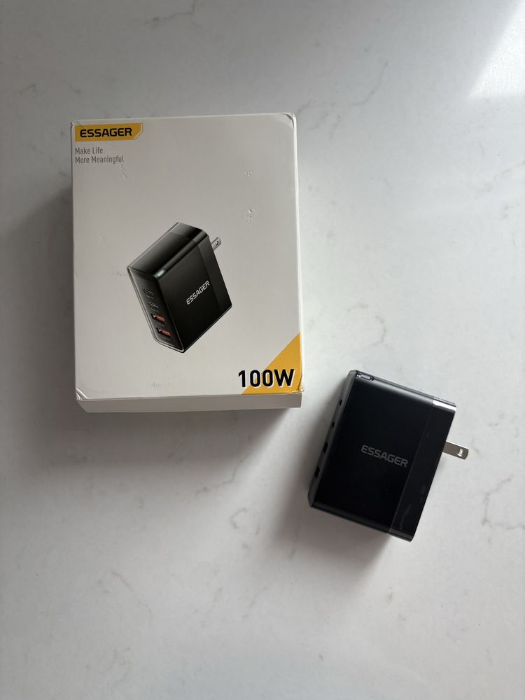 Ładowarka sieciowa Essager 100W – 2x USB-C, 2x USB-A