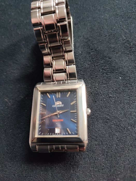 Продам оригінальний orient titanium
