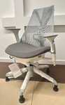 Krzesło biurowe Herman Miller Sayl (białe - nowe)