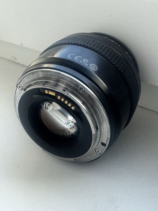 Продам Canon 28 1,8 usm