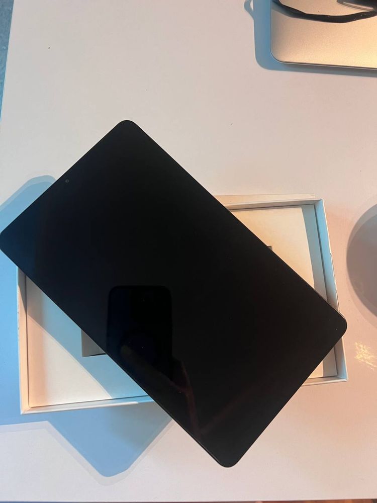 Na sprzedaż: Samsung Galaxy Tab A9 w bardzo dobrym stanie