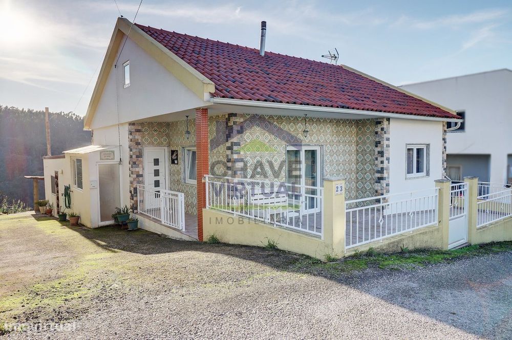 Moradia V3 com Garagem Peso - Caldas da Rainha