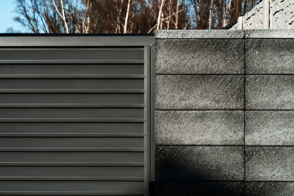 Ogrodzenie frontowe żaluzjowe, Żaluzja pozioma, Przęsła żaluzjowe -