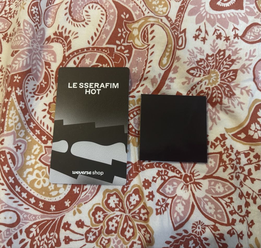 Preorder zestaw karta + magnes Weverse Le Sserafim Yunjin kpop