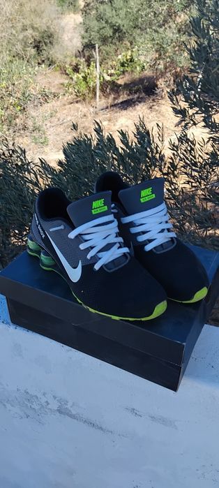 Nike shox preto e verde
