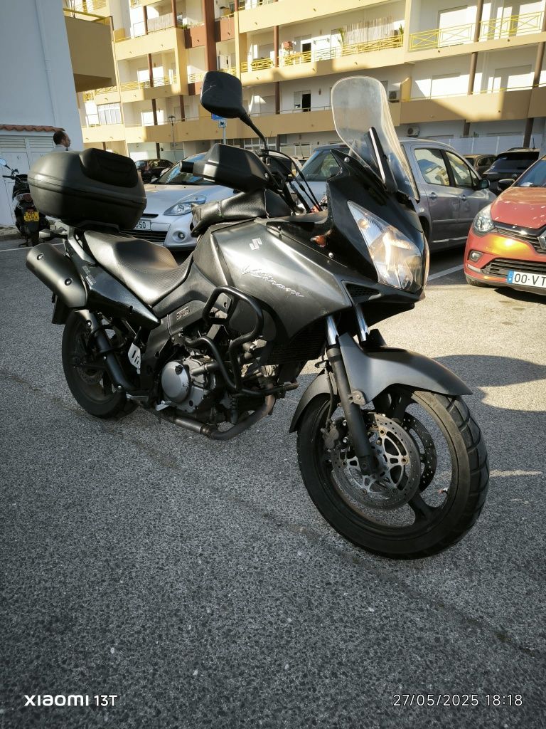 Moto Suzuki V-storm 2006