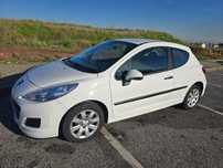 Peugeot Comercial 207