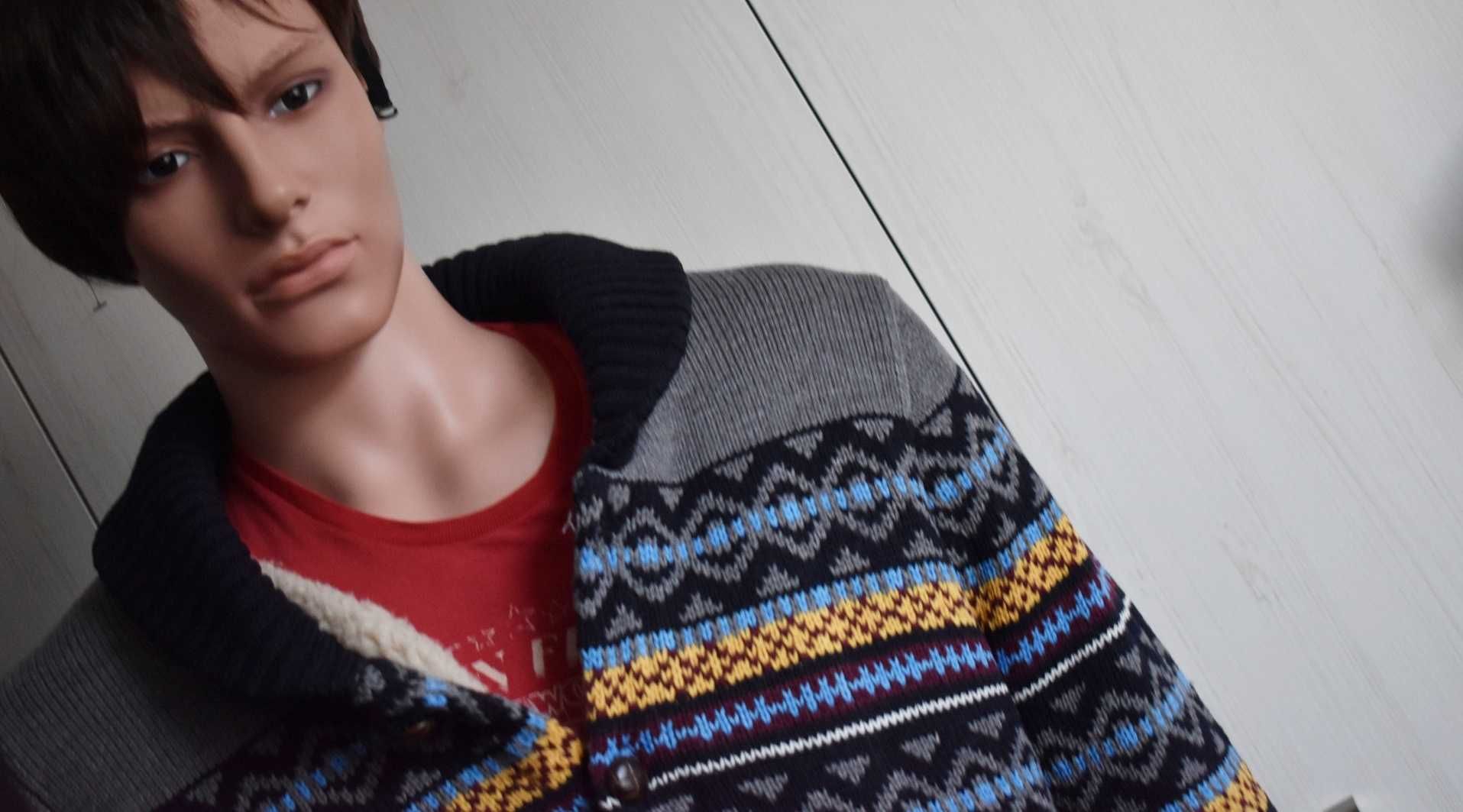 Sweter L kardigan norweski zapinany ocieplany gruby sweterek męski