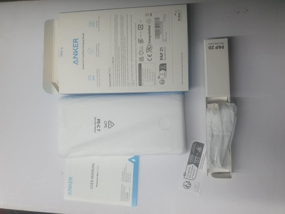 Poweebank Markowy Firmy Anker 10 000 mAh nowy zapakowany