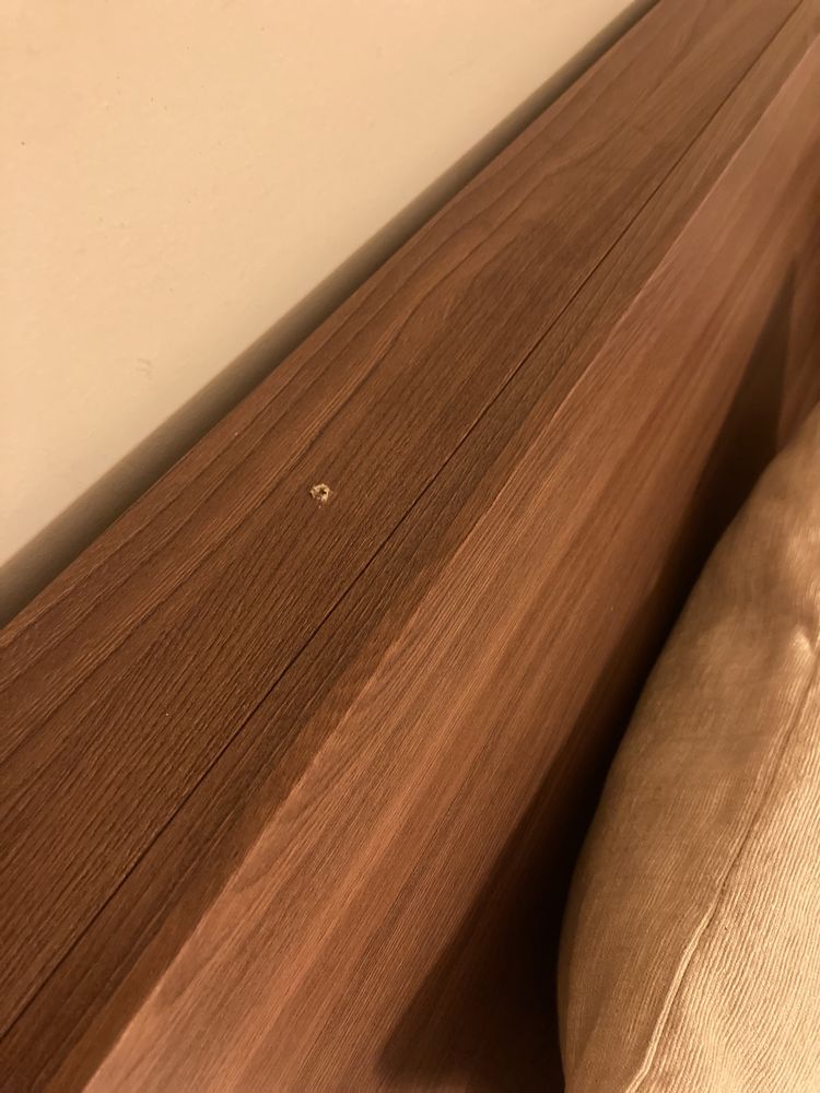 Cama Ikea com gavetas para arrumação