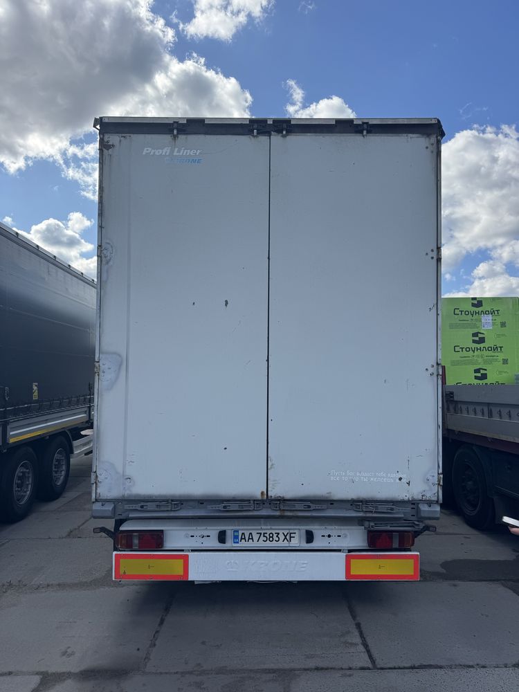 Krone SDP27 штора напівпричіп