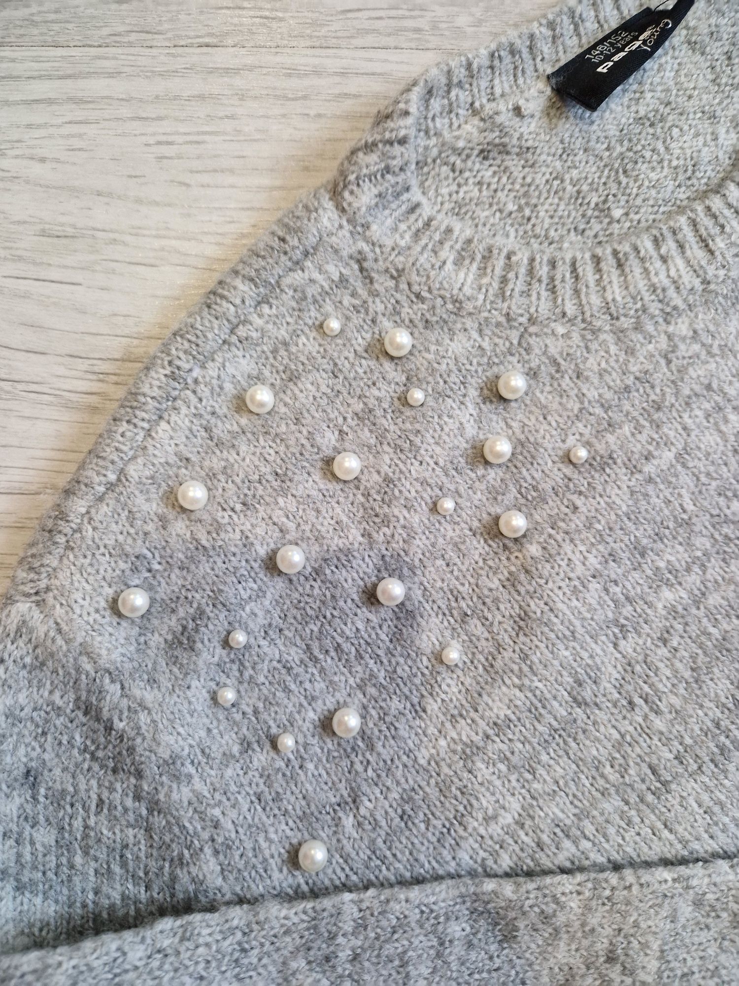 Sweter dziewczęcy 10-12lat
