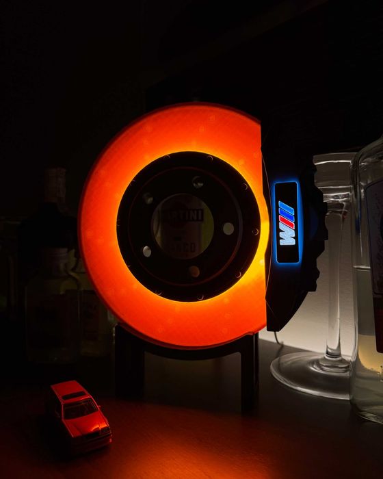 Lampa „tarcza hamulcowa” BMW – idealna dekoracja dla fana aut