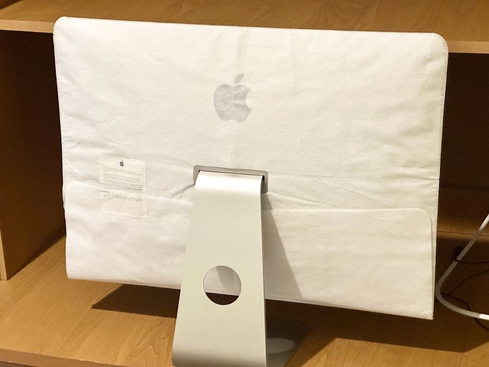 iMac (Retina 4K, 21.5-inch, Late 2015) 1000gb / в отличном состоянии