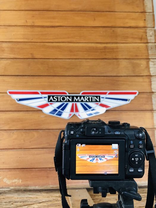 Aston Martin placa esmaltada 70x18cm