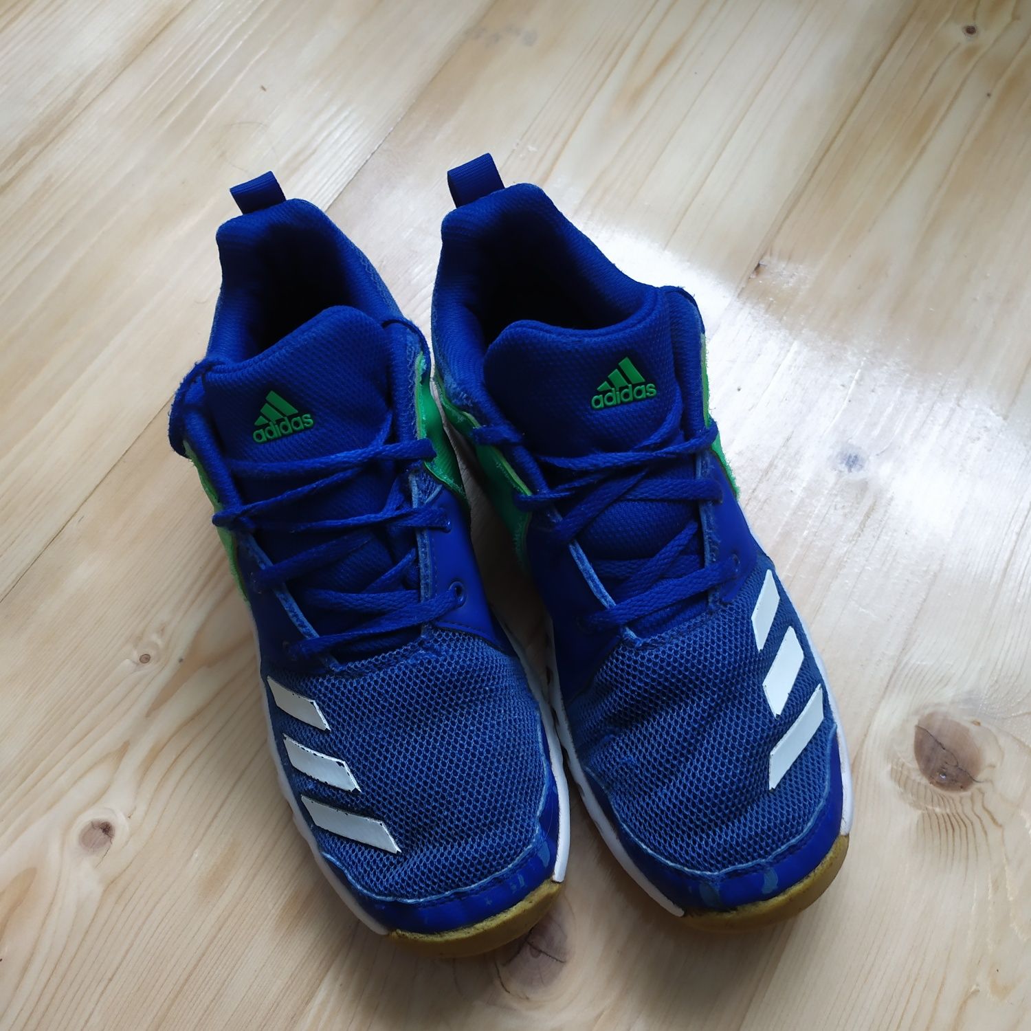 Кросівки Adidas 36,5