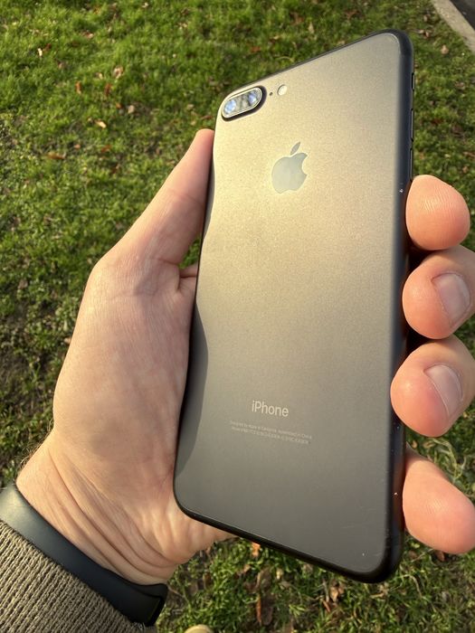 Iphone 7 Plus 128 ГБ. Neverlock/працює з у сіма операторами
