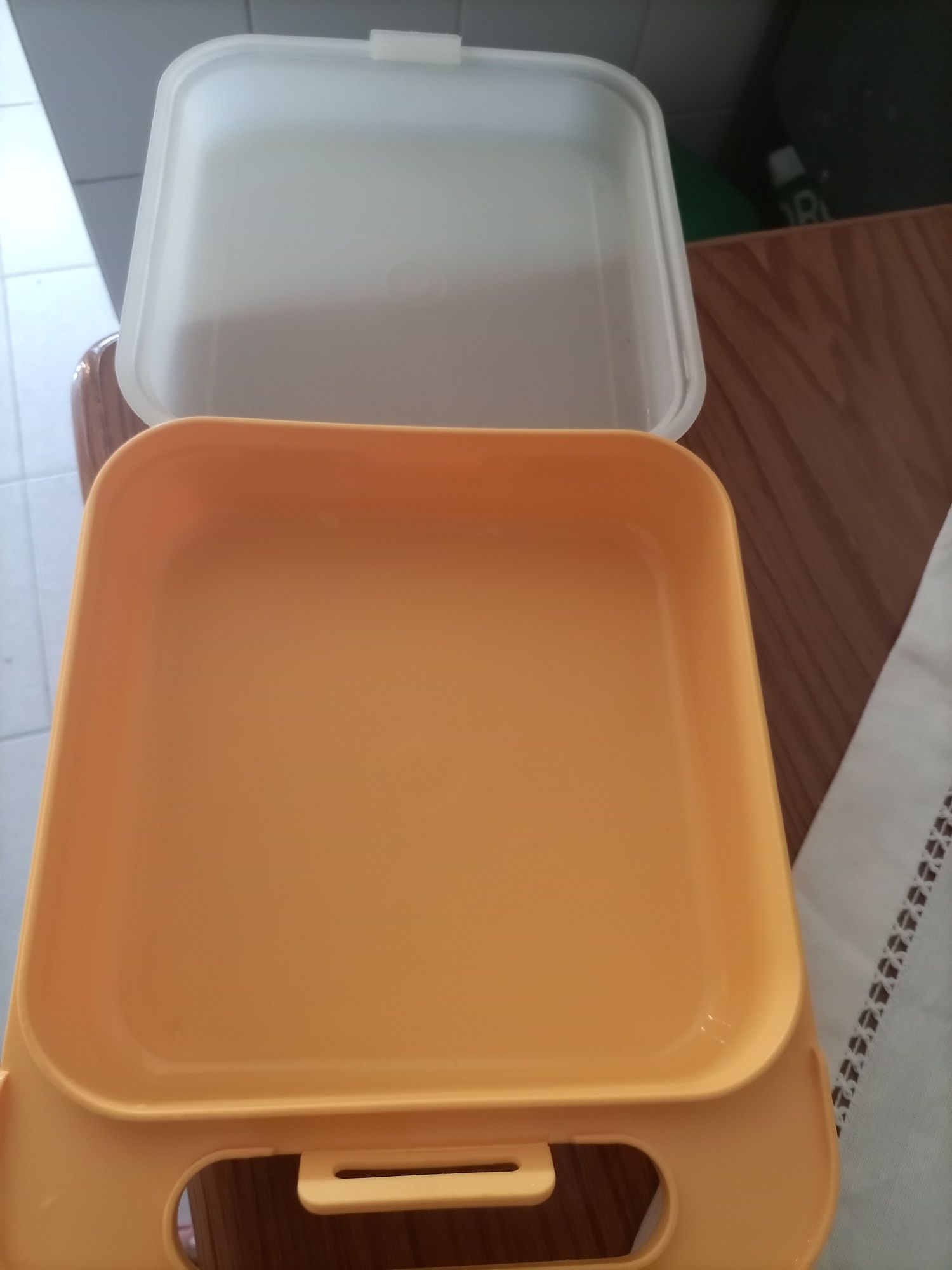 Lancheira Tupperware