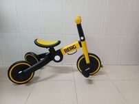 Bicicleta / triciclo como nova