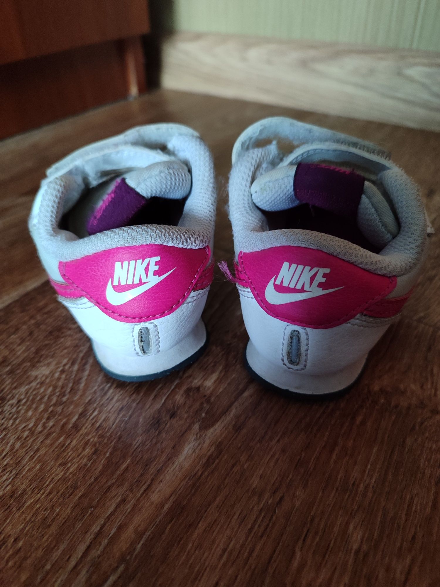 Кросівки, кросівочки для дівчинки Nike