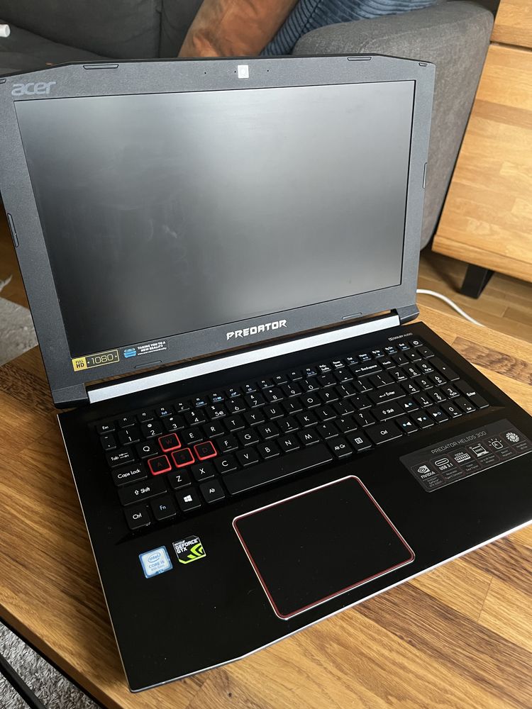 Acer predator helios 300