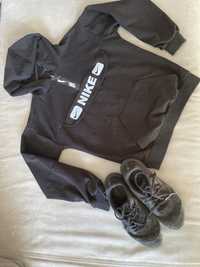 Bluza Nike ok 8 lat kolor czarny plus buty 35,5 nike