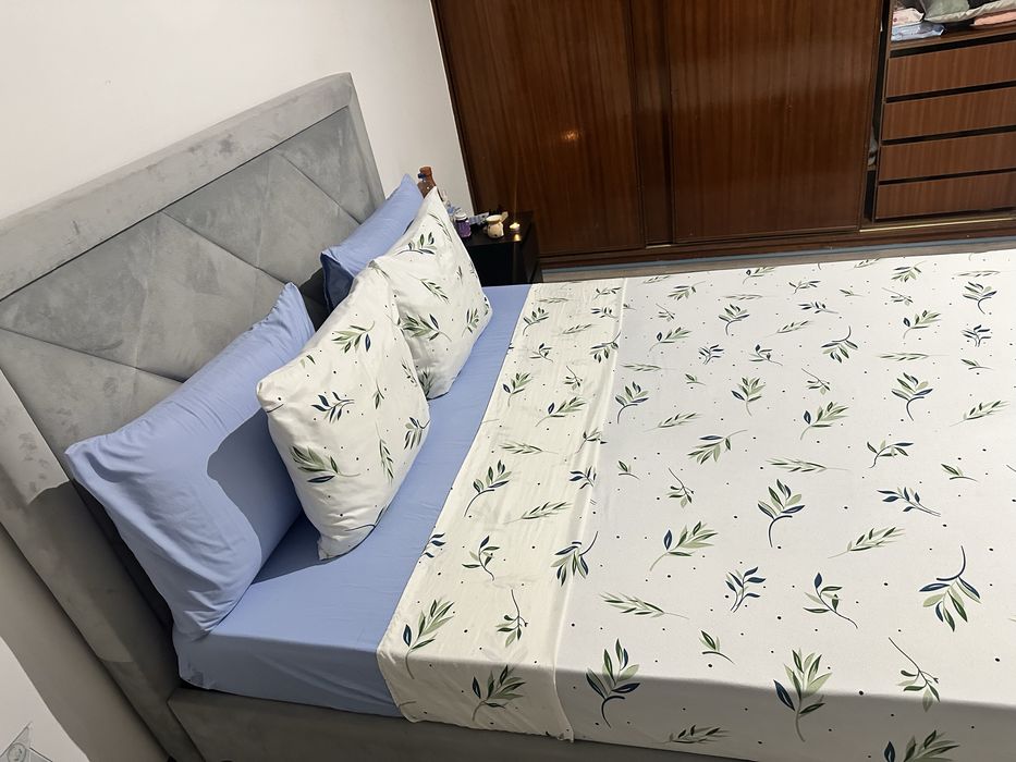 Cama casal como novo