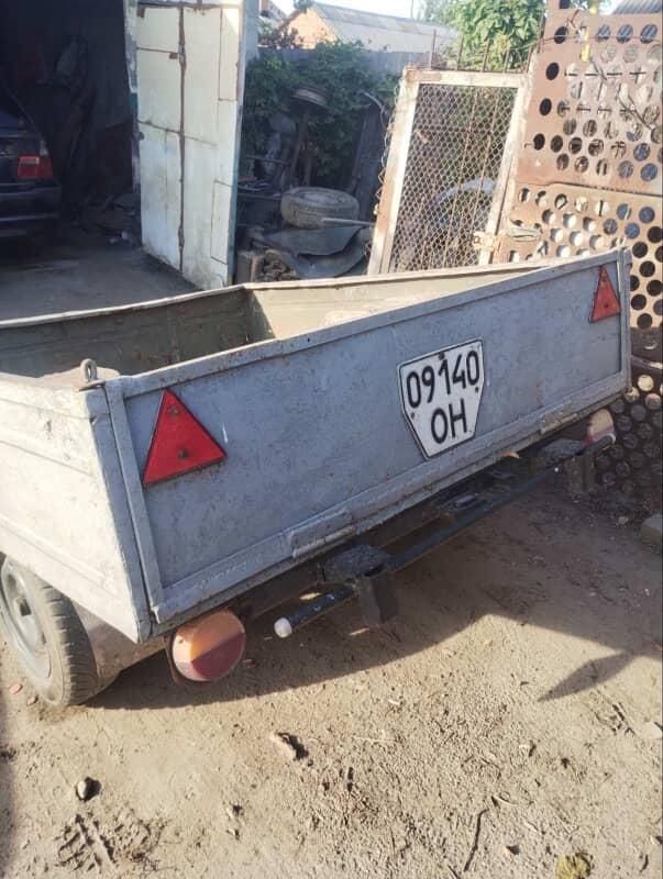 Прицеп легковий,