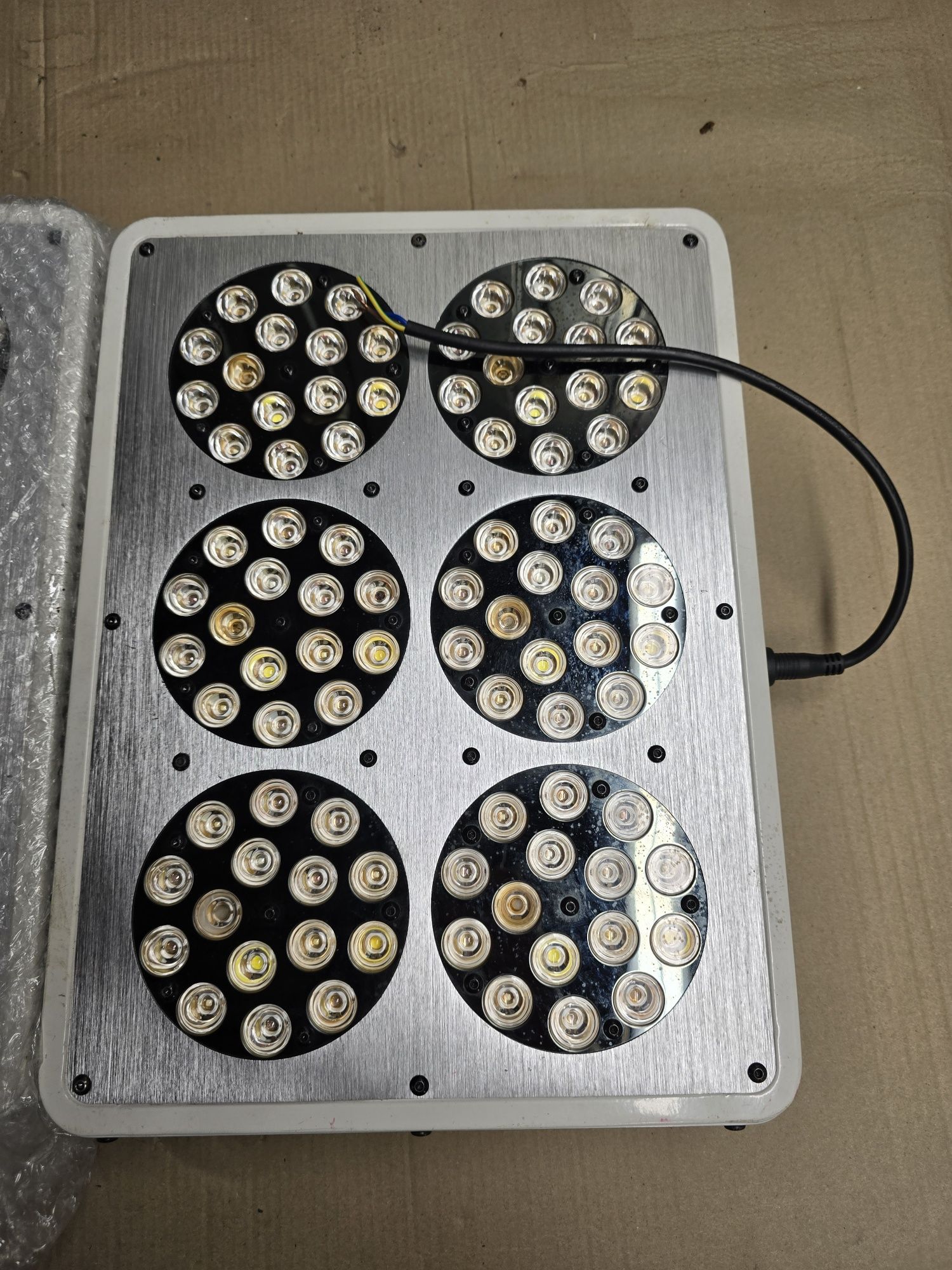 Lampa do uprawy roślin uv led APO 6 270W