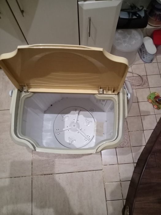 Пральна машина полуавтомат