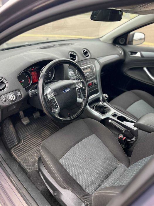 Продам Ford Mondeo 2012 1.6 бензин,механіка офіційний 155 тис пробіг