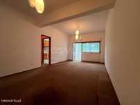 Apartamento T2 com possibilidade de T3 - Rio de Mouro - 1 min da es...