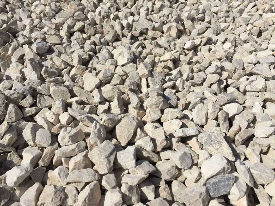 Kruszywa drogowe z dostawą. Tłuczeń, grysy, żwiry