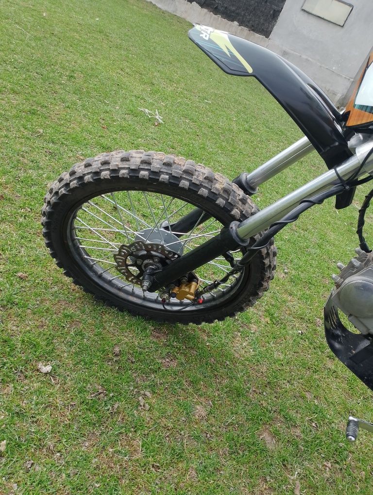 Cross xtr 607 125cm³  14/17