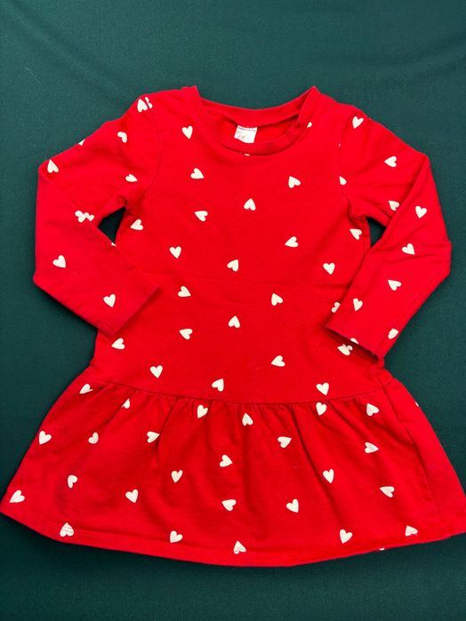 Sukienka dresowa w serduszka