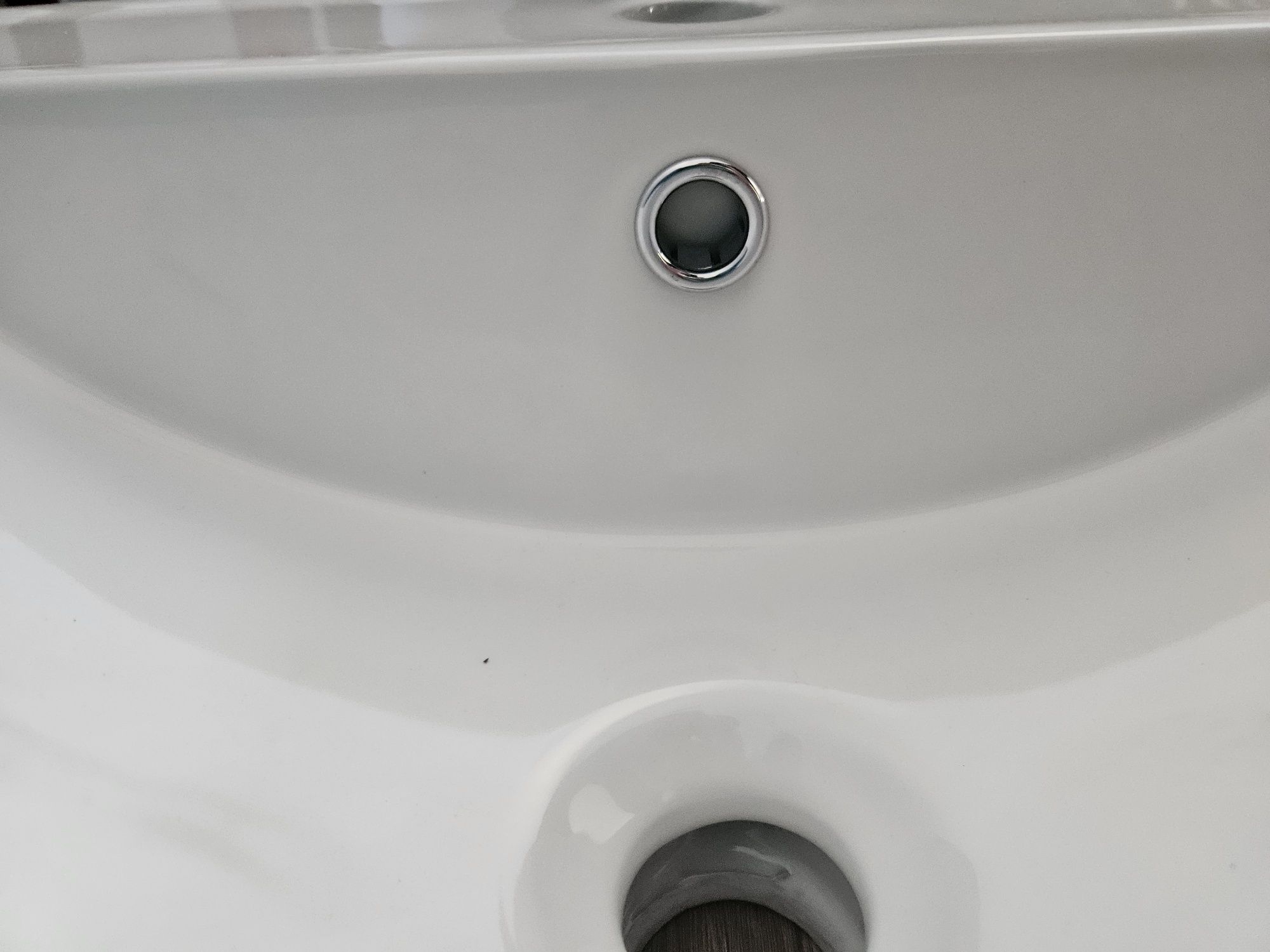 Nowa umywalka do szafki 61cm 46 głębokość