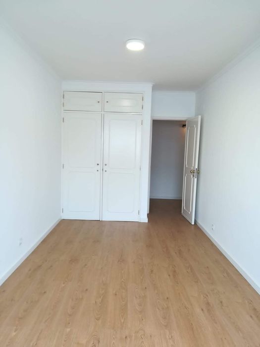 Apartamento T2 em Linda a Velha