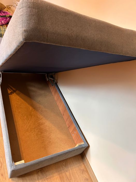 Tapczan jednoosobowy