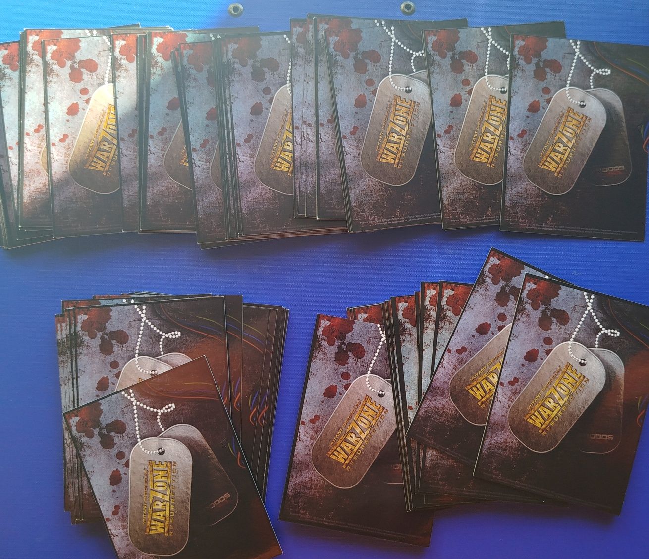 Warzone resurrection, wzorniki i karty