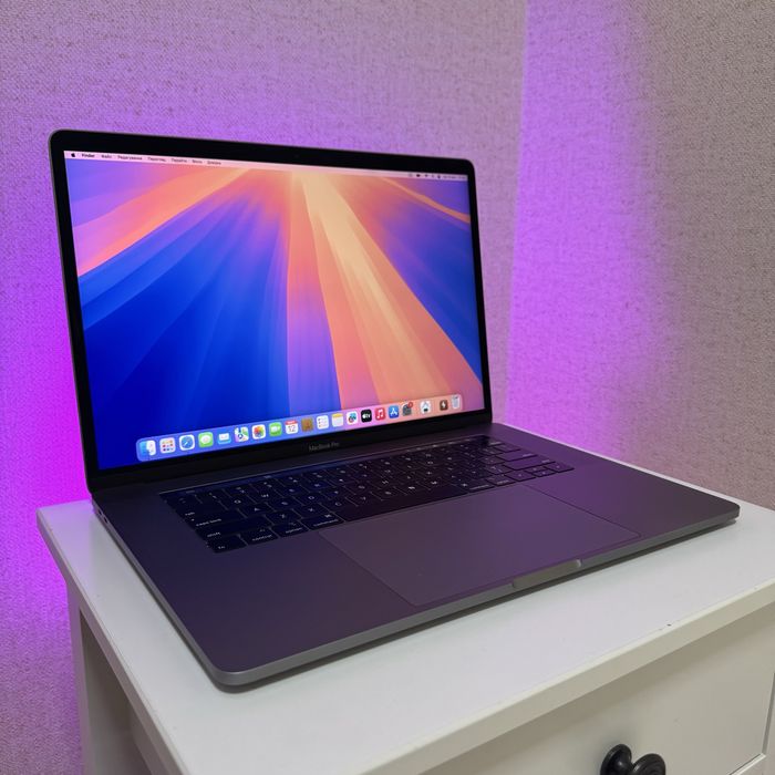 MacBook Pro 15 Core i9, 32Gb топ комплектація!