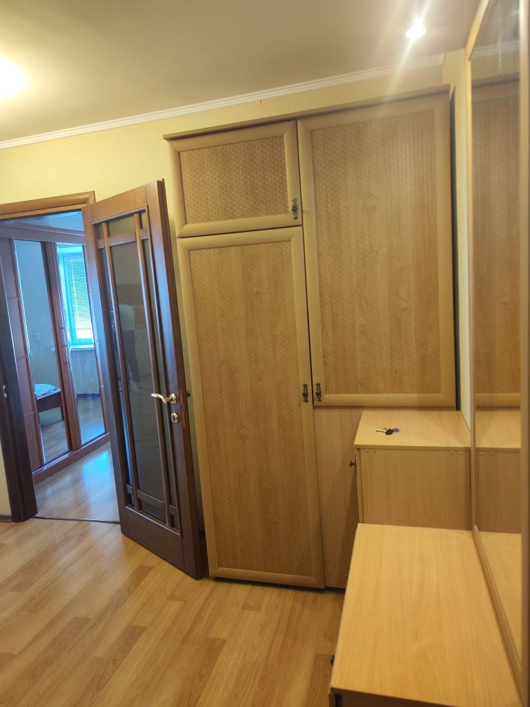 Сдаю 2к/кв Корабельный р-он ,,Водолей,, 13/14,студия,ремонт 7000