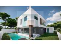 Moradia Isolada T4 c/ Piscina e Garagem