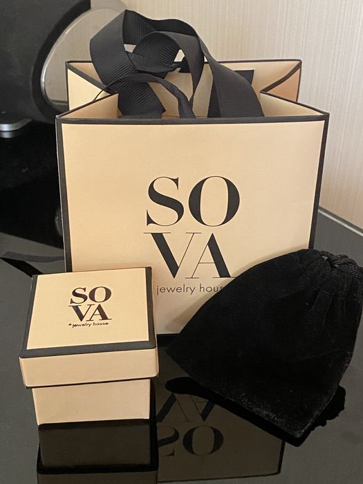 Срібні прикраси SOVA 925 проба — сережки та підвіска нові.