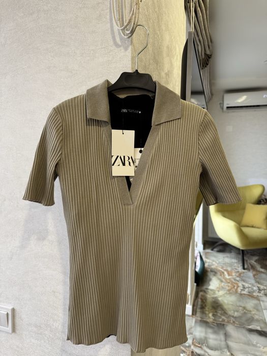 Жіночі поло Zara , в двох кольорах